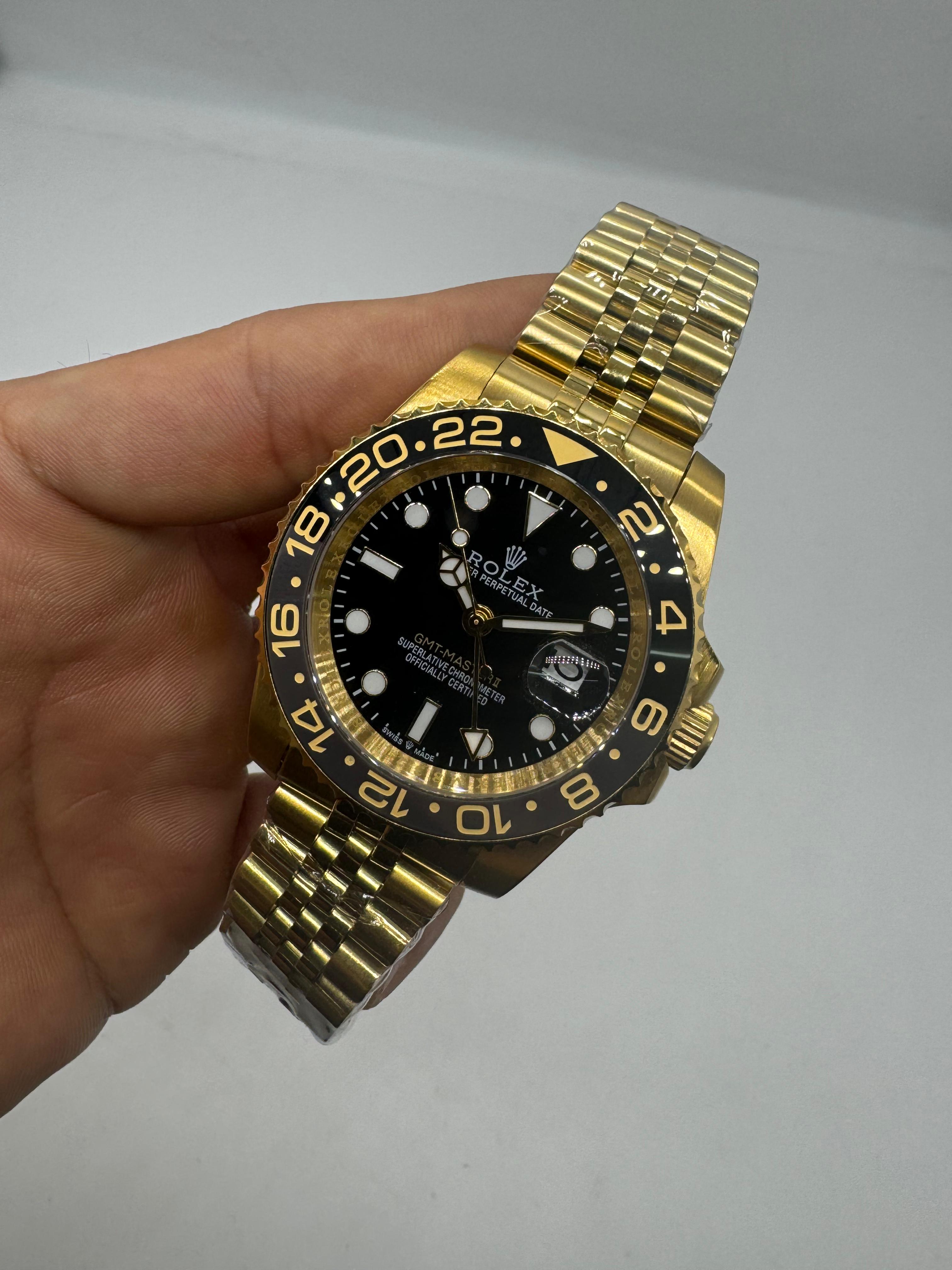 Rolex GMT-Master II en versão dourada