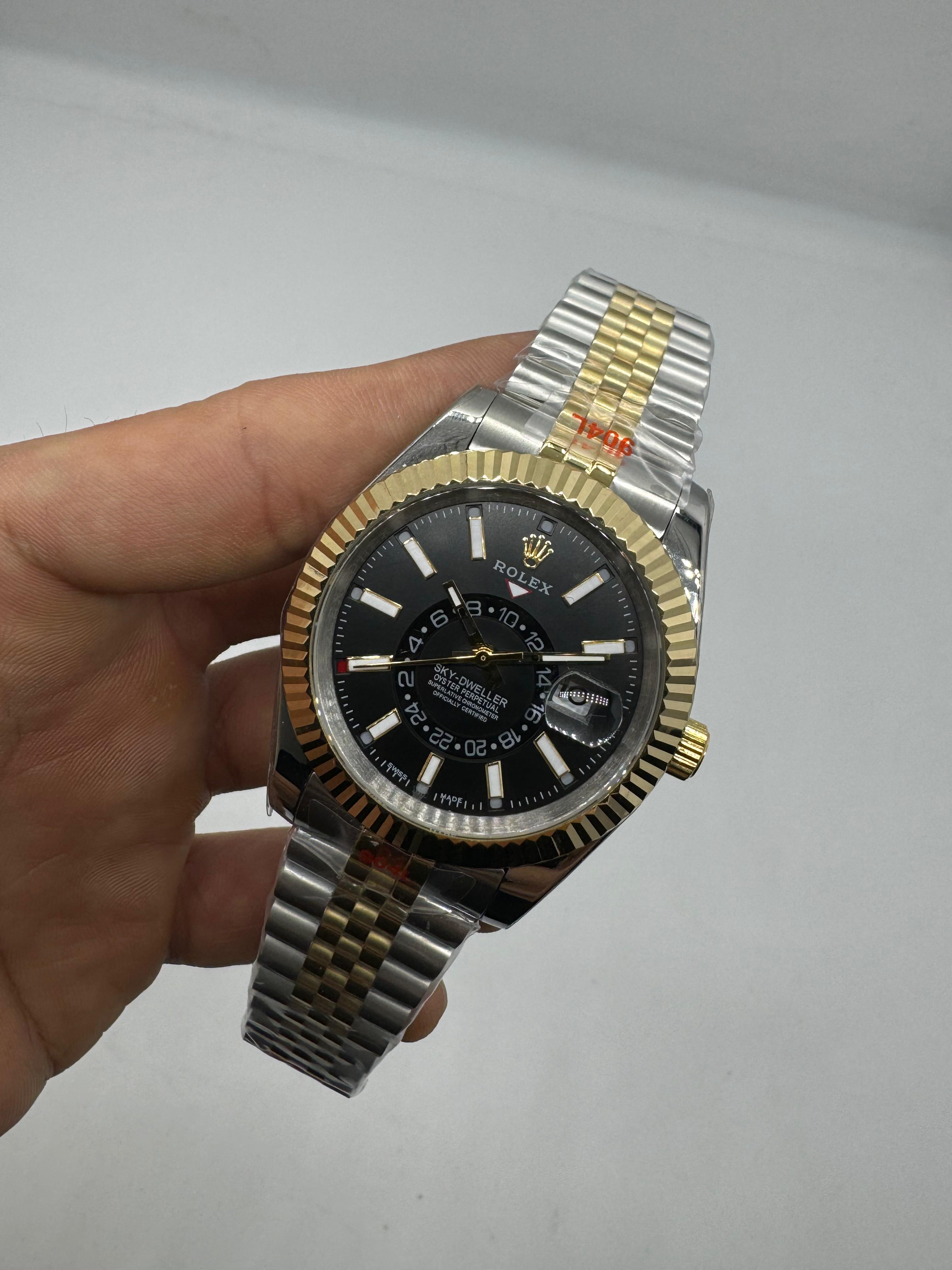 Rolex Sky-Dweller Rolesor Amarillo Mostrador Black