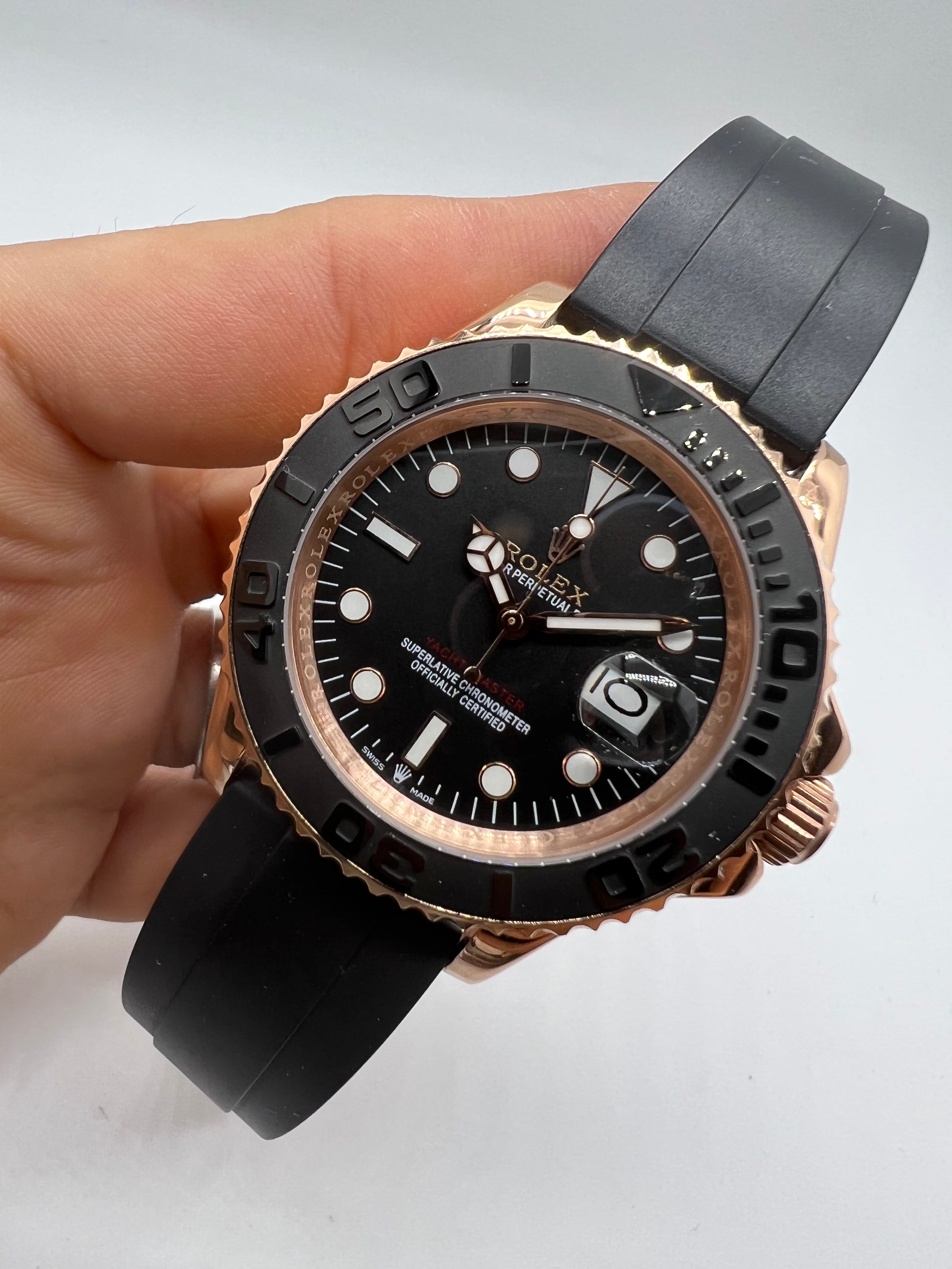 Rolex Yacht-Master 40 Everose Gold Oysterflex