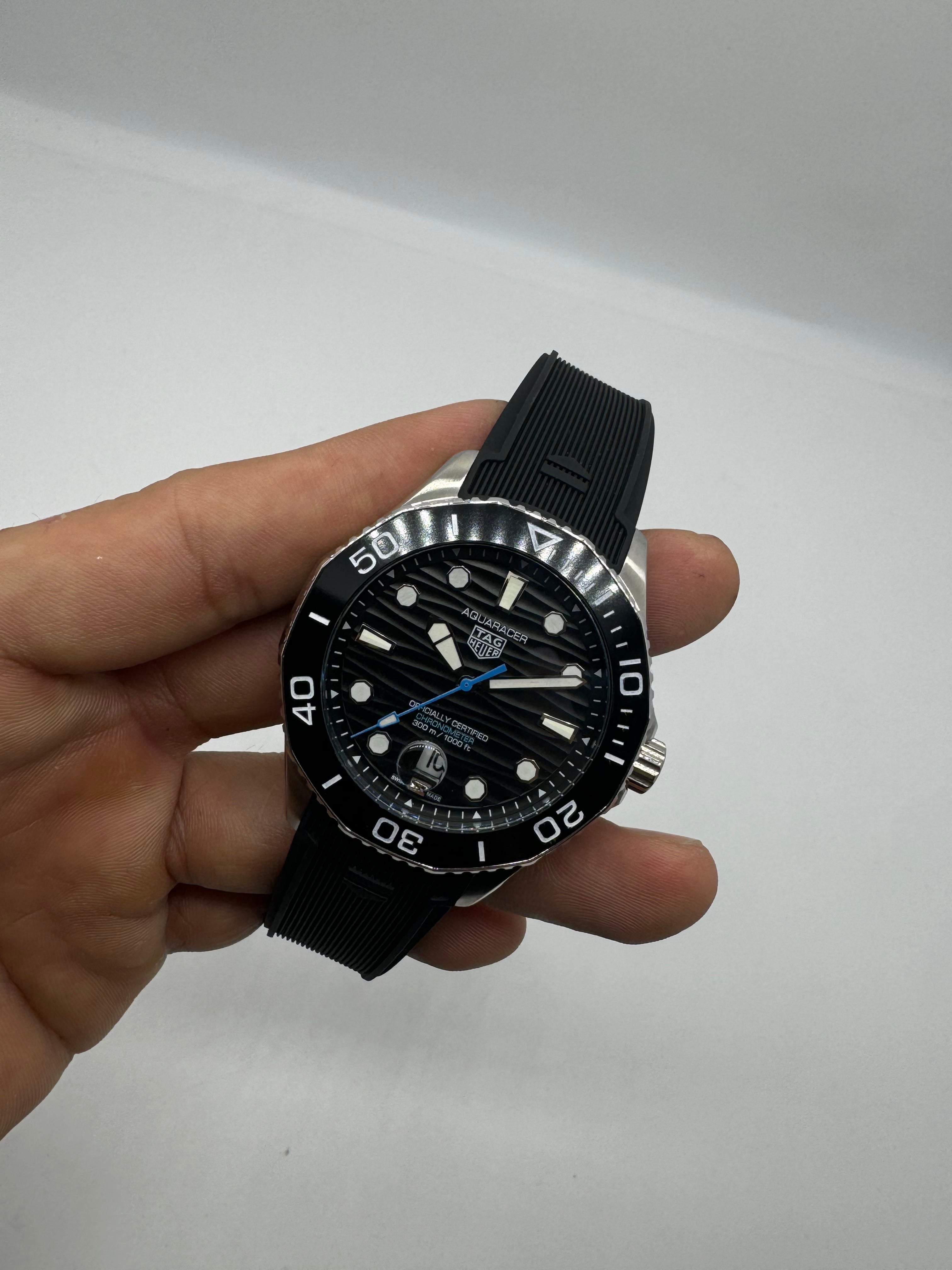 TAG Heuer Aquaracer Professional 300 Black Blue