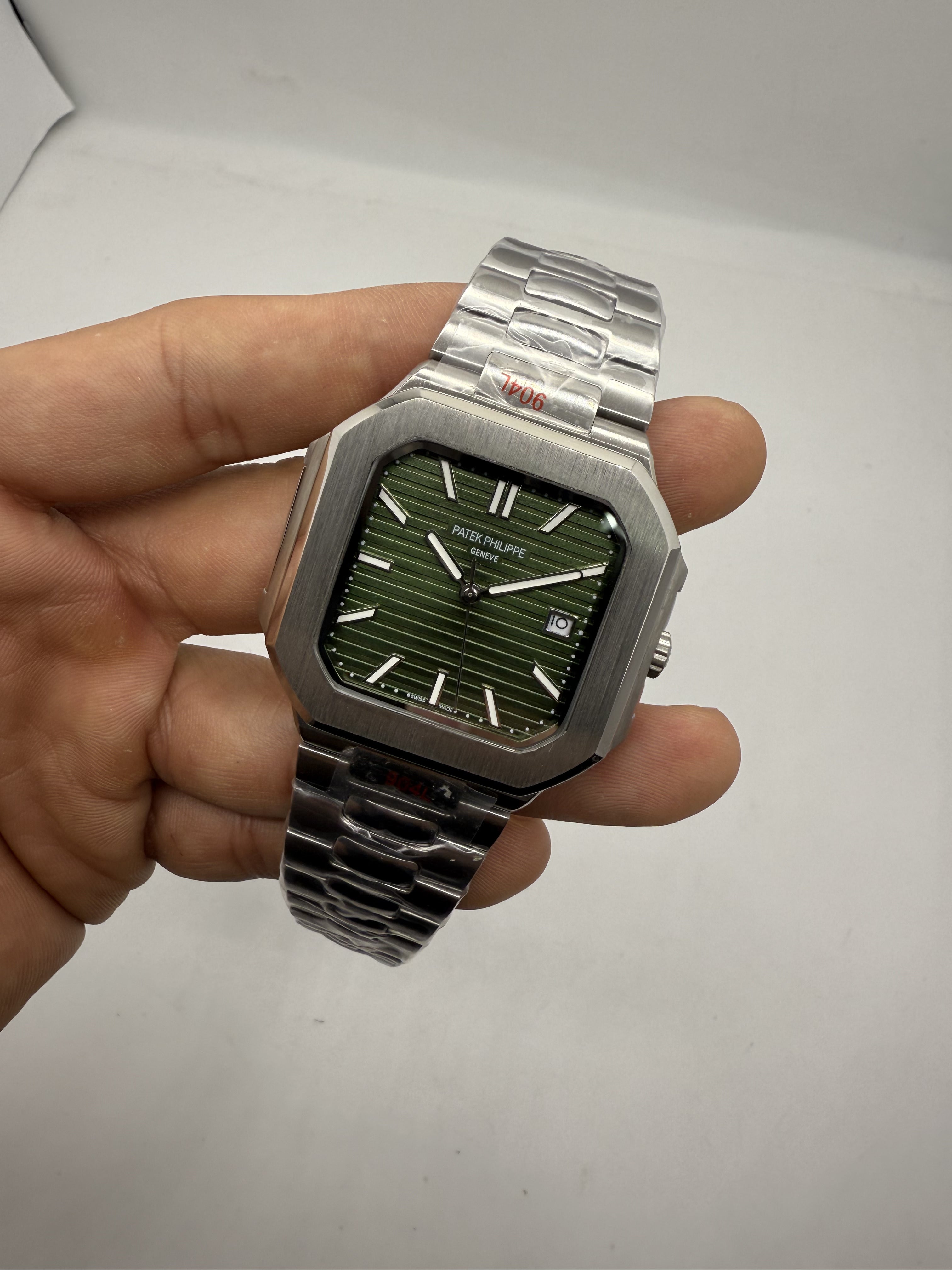 Patek Philippe Nautilus Square Verde