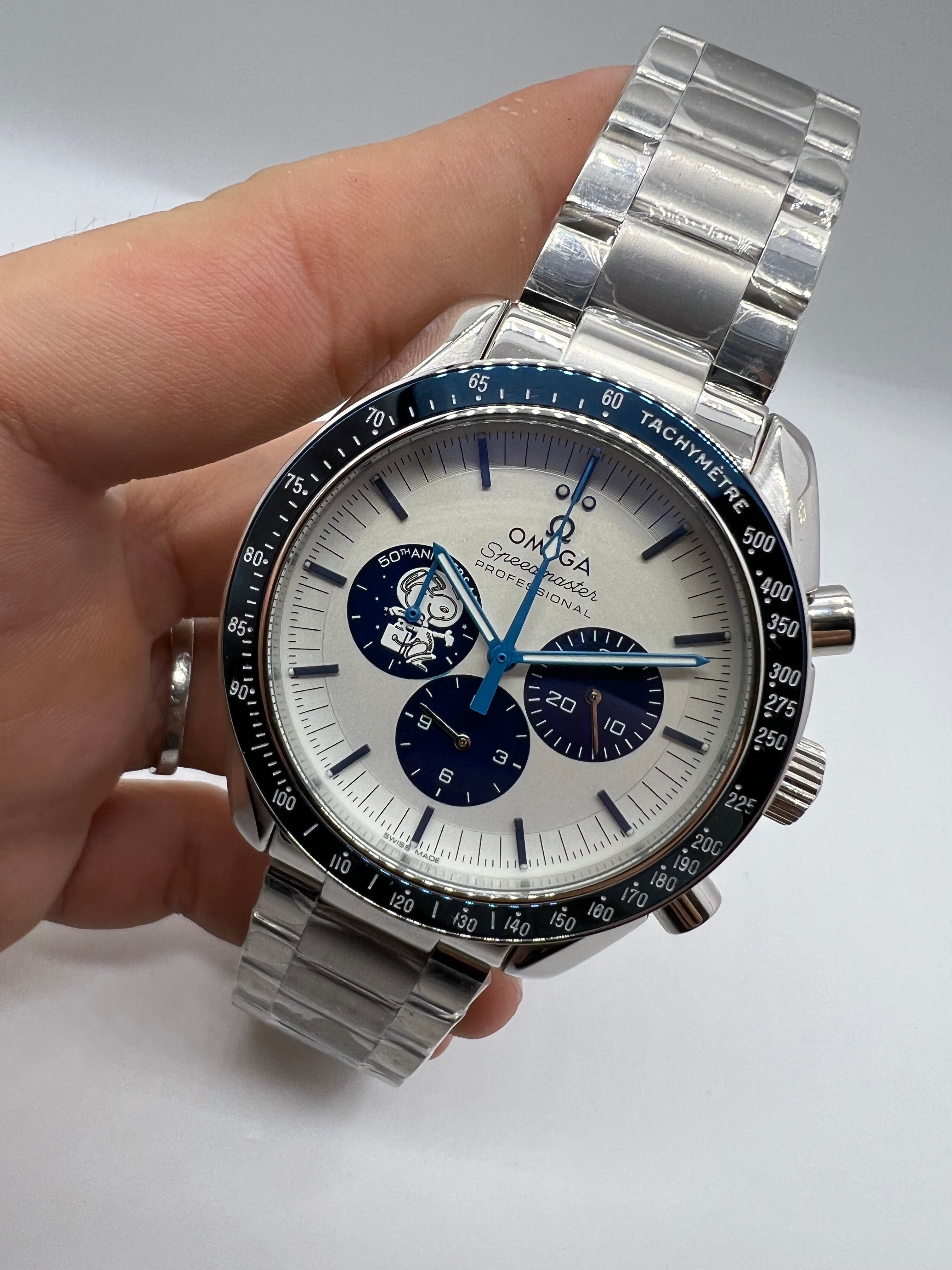 Omega Speedmaster Professional “Snoopy Award” Aço