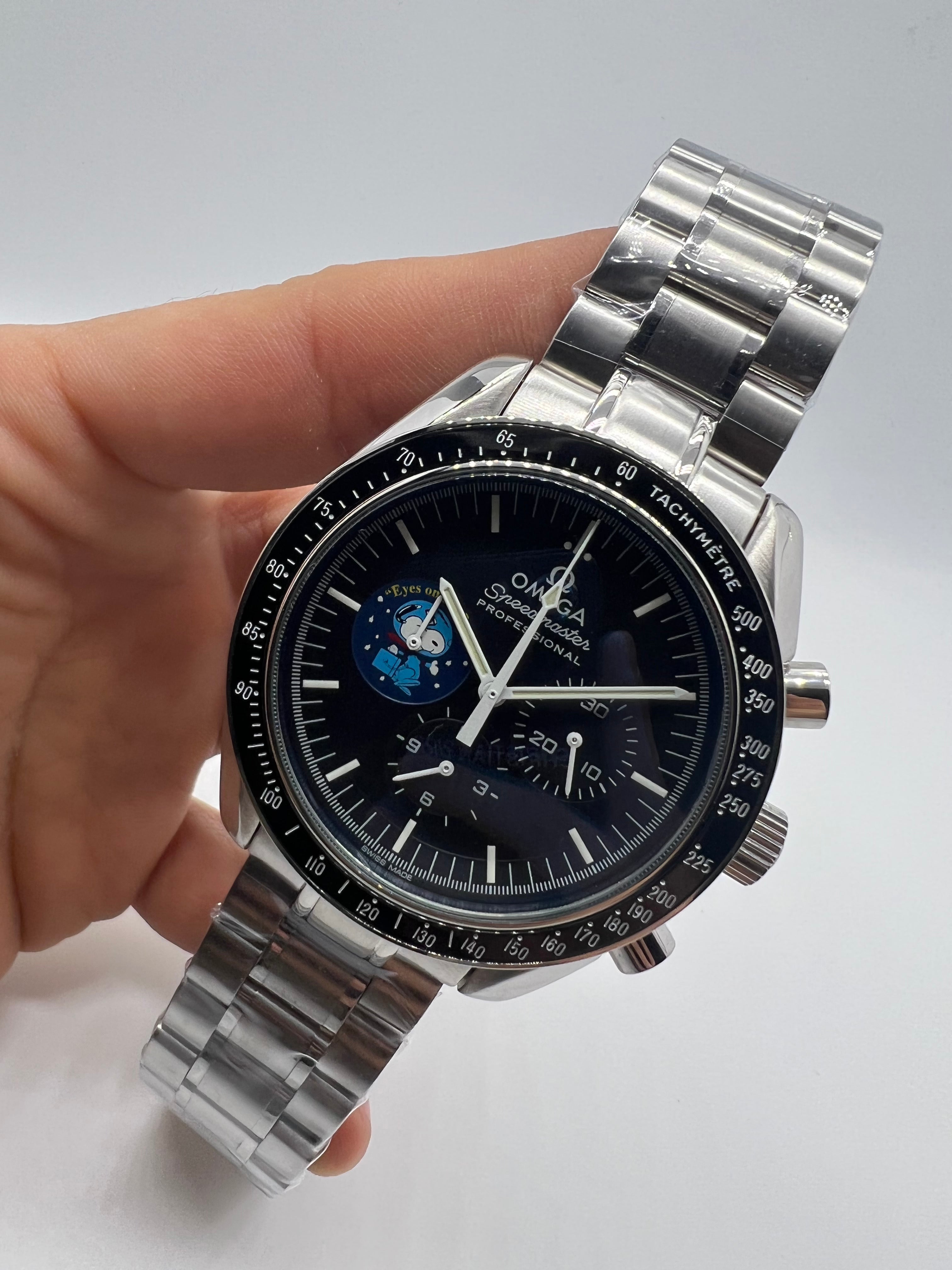 Omega Speedmaster Professional Moonwatch “Silver Snoopy Award”