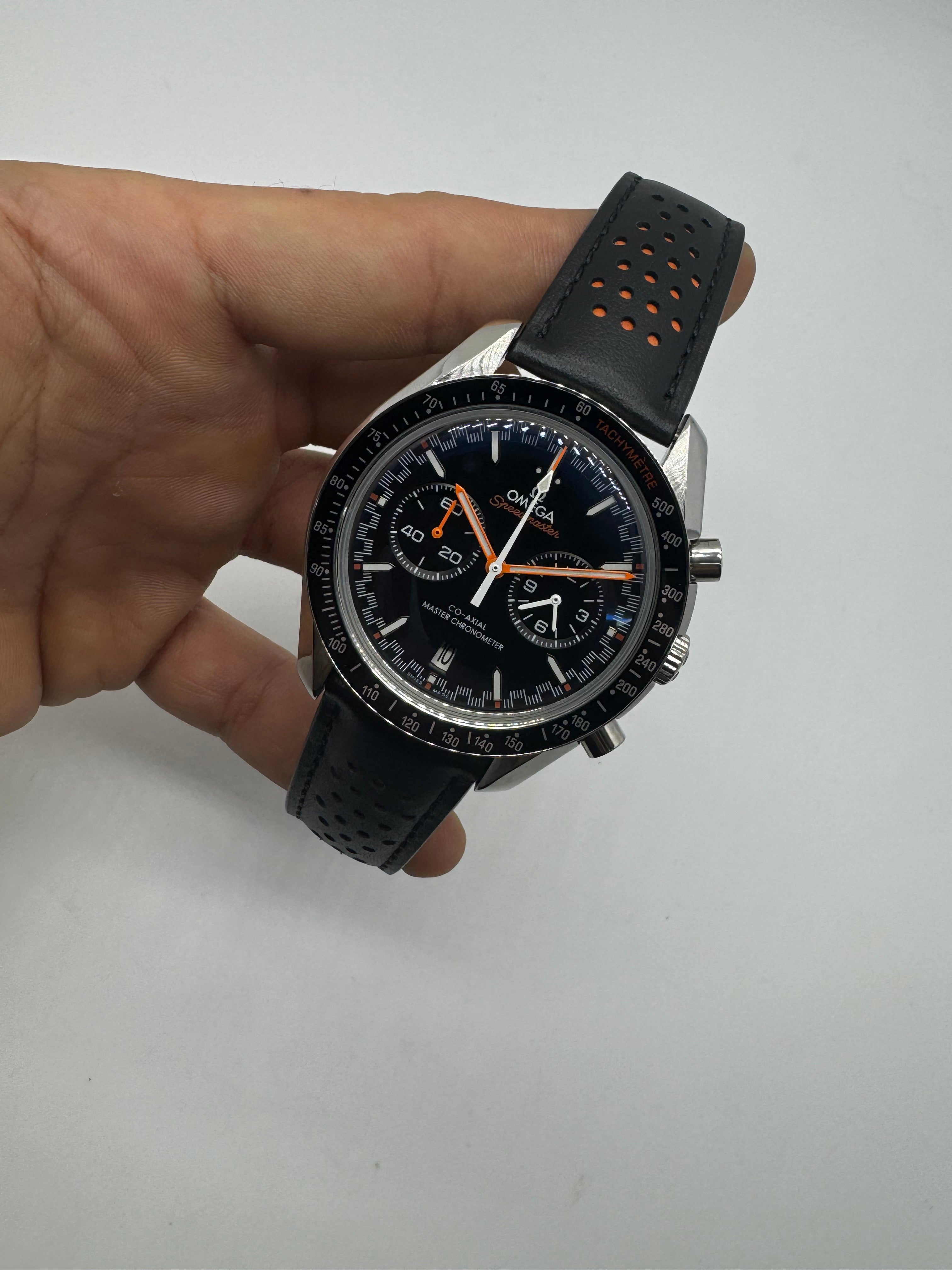 Omega Speedmaster Moonwatch Co-Axial Master Chronometer Chronograph