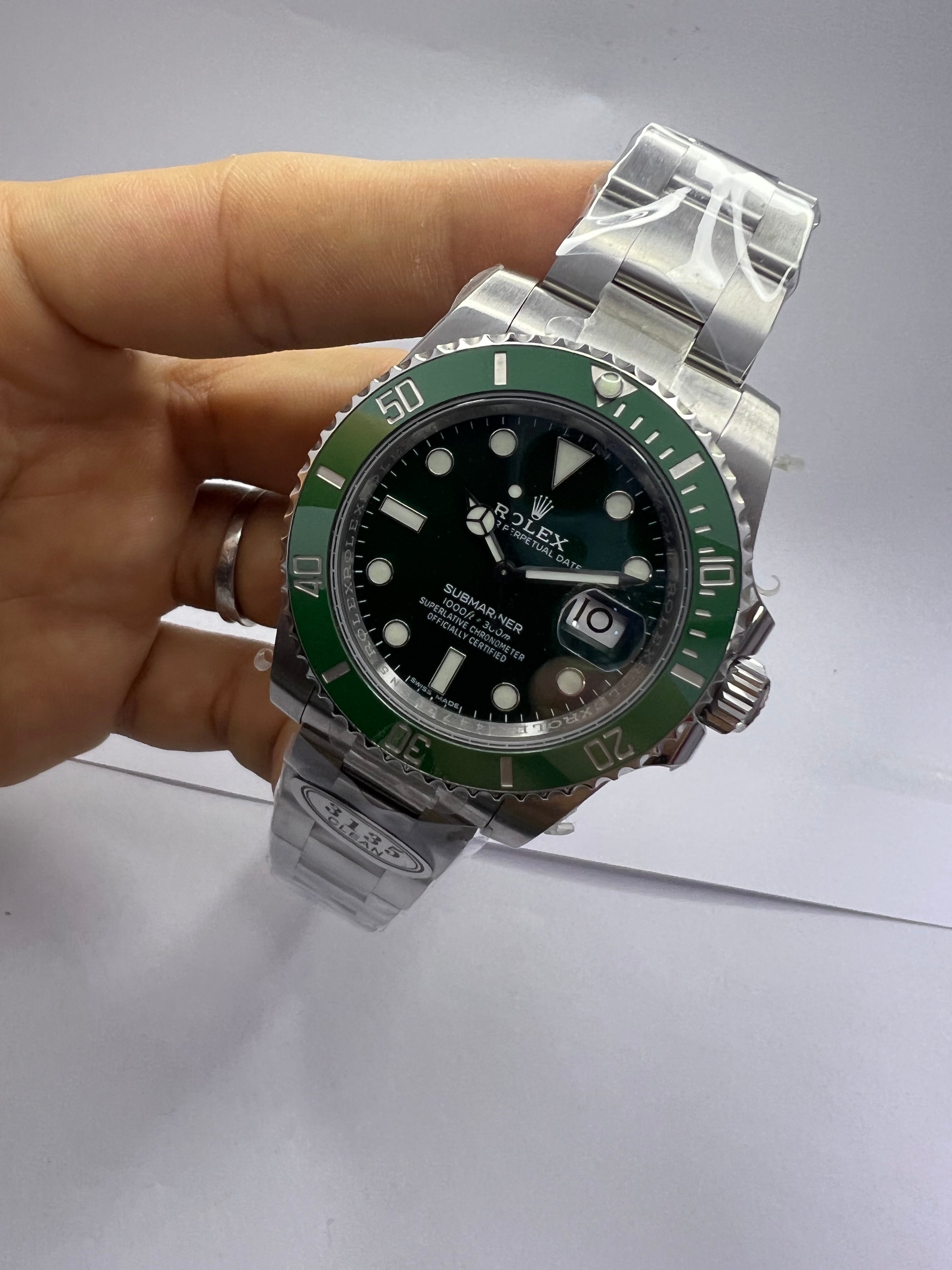 Rolex Submariner Date “Hulk” (ref. 116610LV)