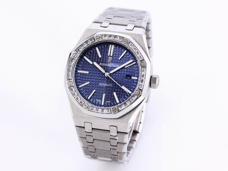 Audemars Piguet Royal Oak 41mm com bisel engastado en diamantes baguette