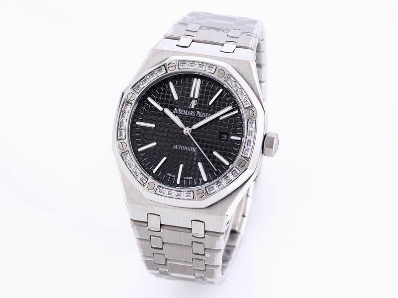 Audemars Piguet Royal Oak 41mm com bisel engastado en diamantes baguette — Audemars Piguet
