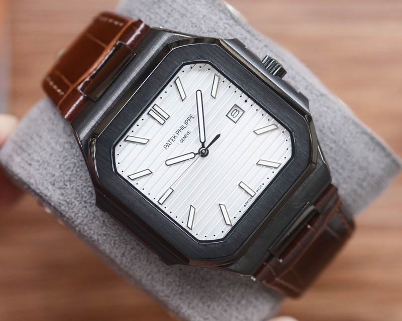 Patek Philippe Nautilus 5711/1A — Patek Philippe