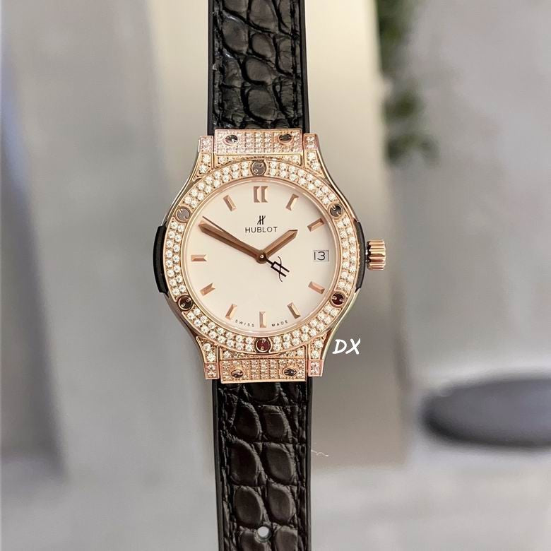 Hublot Classic Fusion 33mm Diamonds – Ref. 581.OX.1180.LR.1104 — Hublot