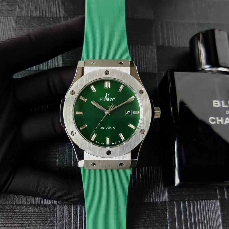 Hublot Classic Fusion Titanium – Ref. 565.NX.1270.RX — Hublot