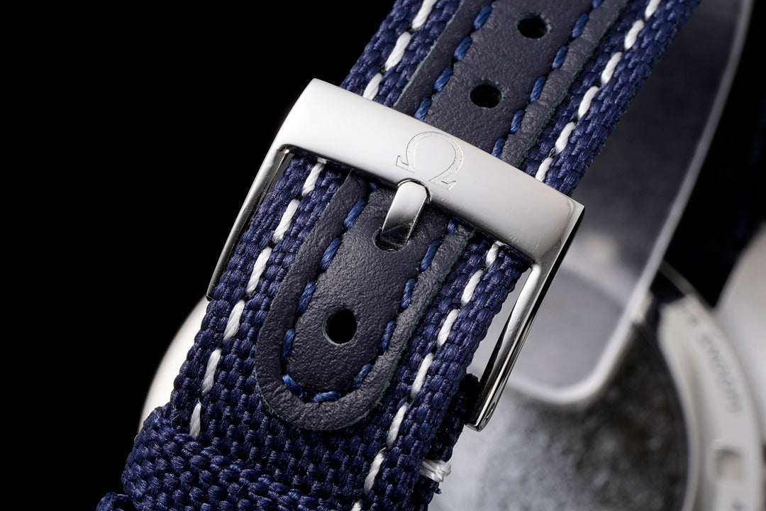 Omega Speedmaster Professional “Snoopy Award” — Omega