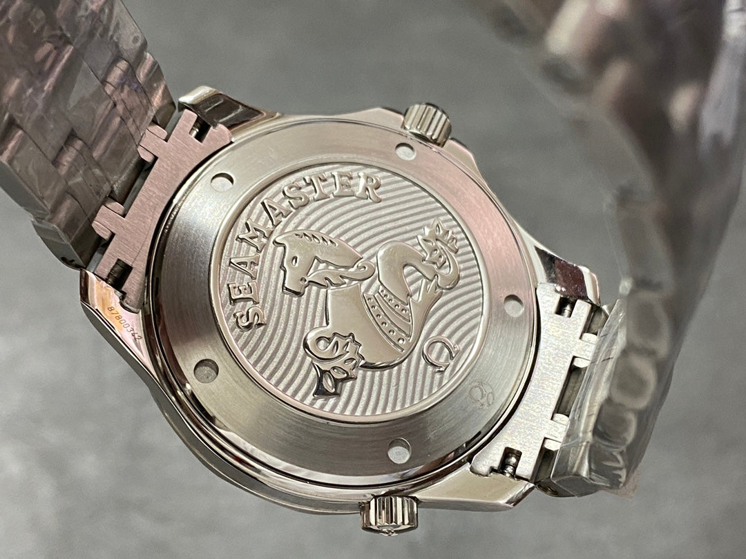 Omega Seamaster Diver 300M Co-Axial Chronometer Ref. 212.30.41.20.01.003 — Omega
