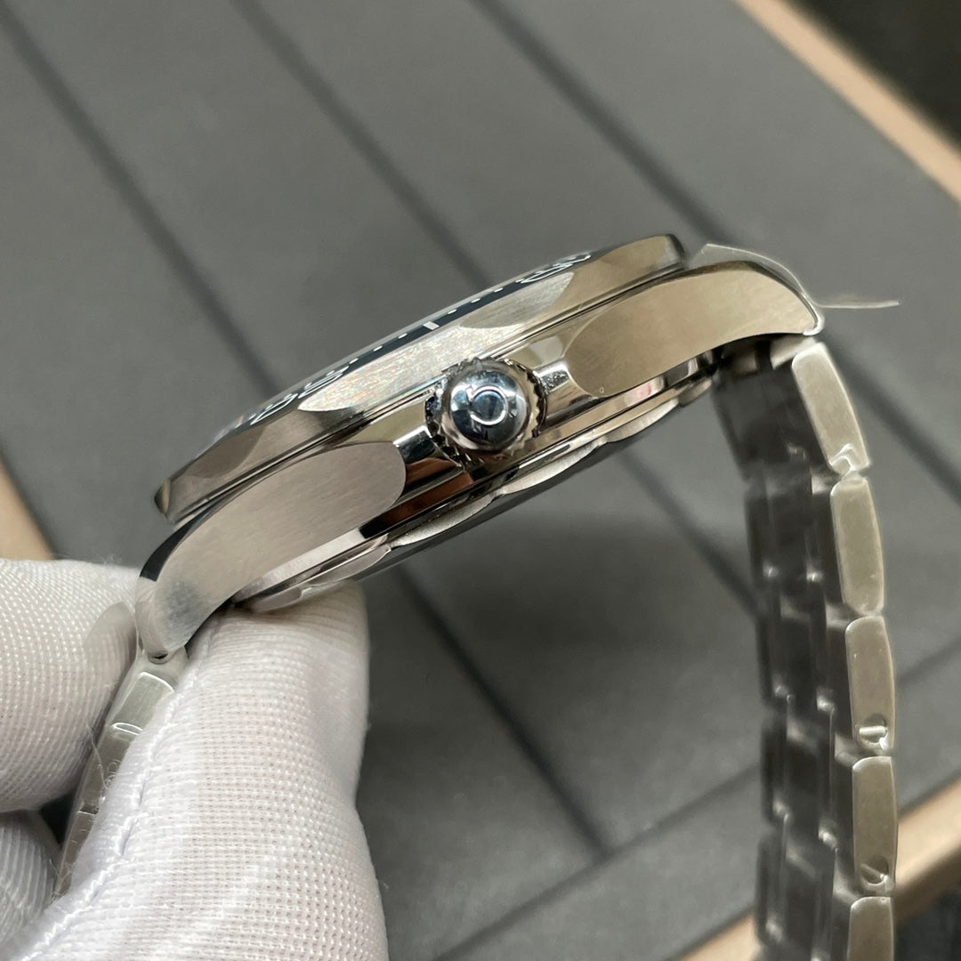 Omega Seamaster Diver 300M Co-Axial Master Chronometer Ref. 210.30.42.20.04.001 — Omega
