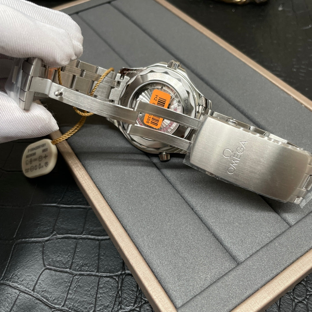 Omega Seamaster Diver 300M Co-Axial Master Chronometer Ref. 210.30.42.20.04.001 — Omega
