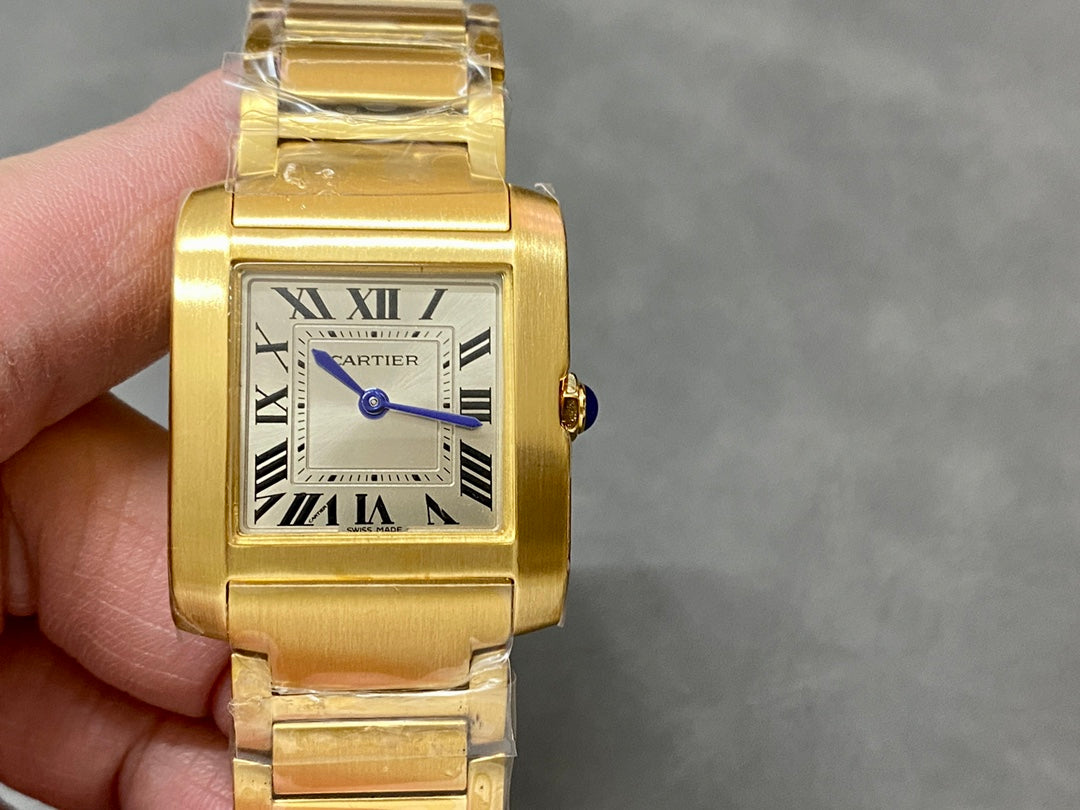 Cartier Tank Française Small Model (ouro amarillo 18k)