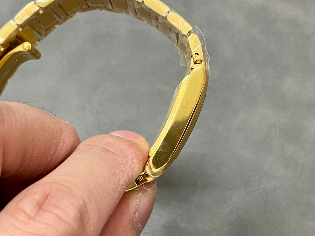 Cartier Tank Française Small Model (ouro amarillo 18k) — Cartier