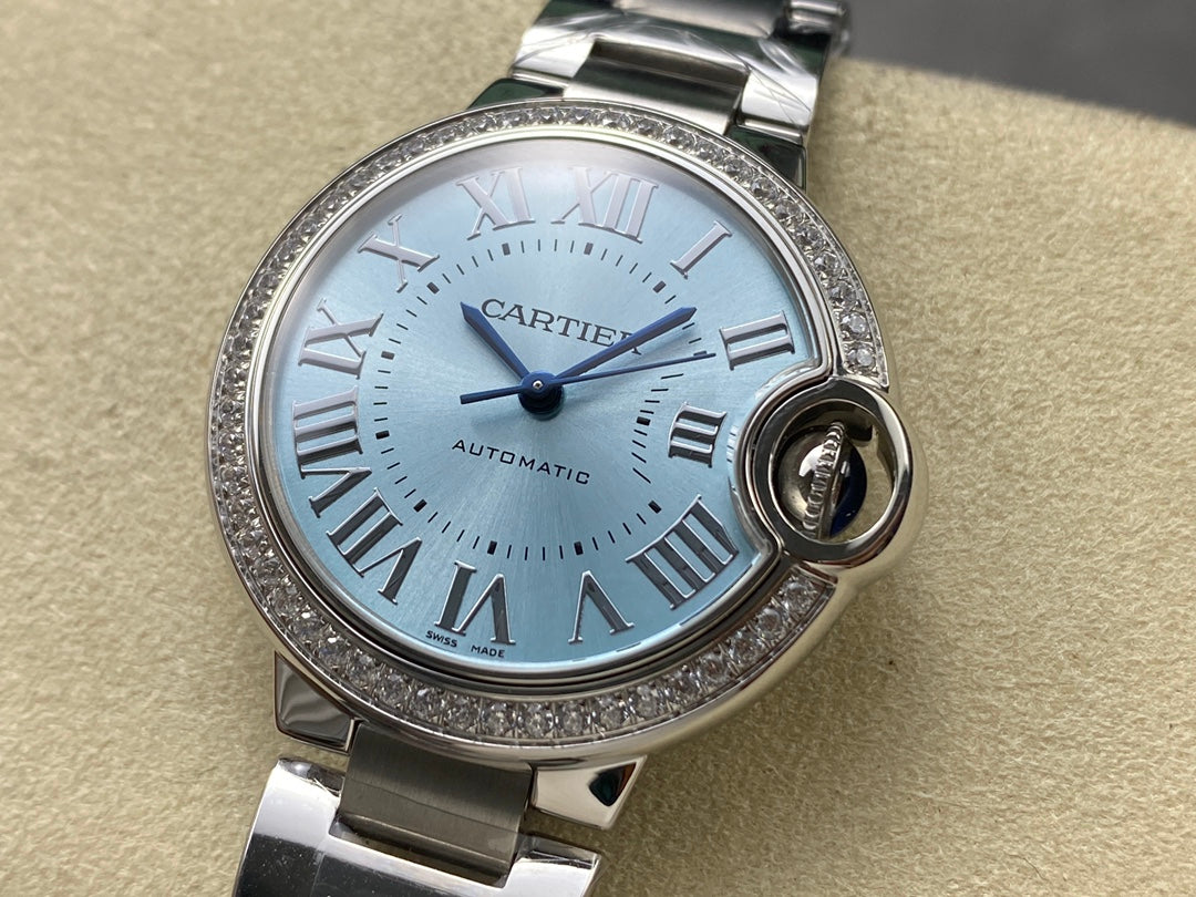 Cartier Ballon Bleu de Cartier 33mm Automatic com bisel de diamantes (aço) — Cartier