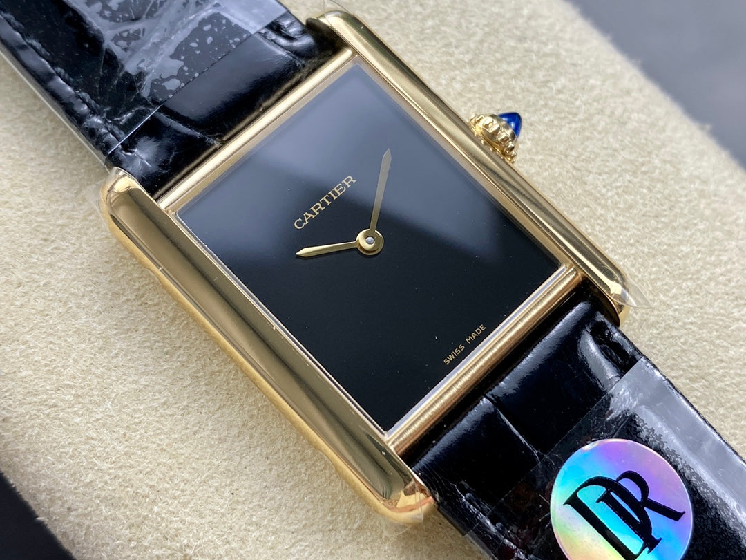 Cartier Tank Must — Cartier