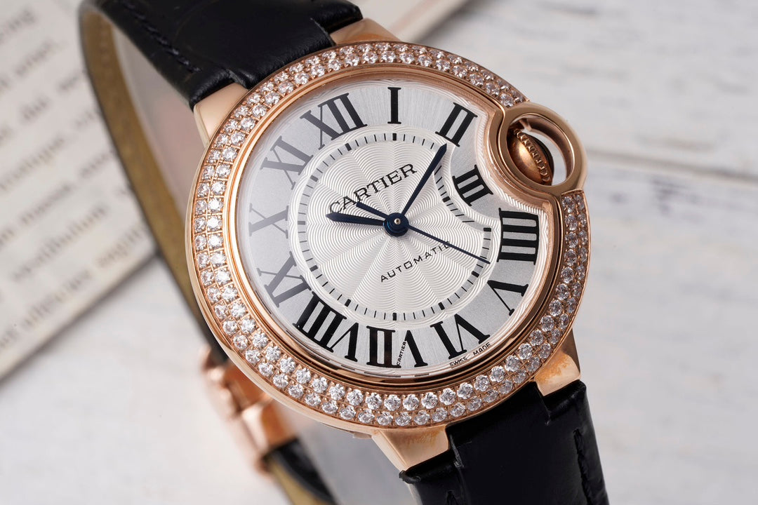 Cartier Ballon Bleu (ouro rosa com doble fila de diamantes)