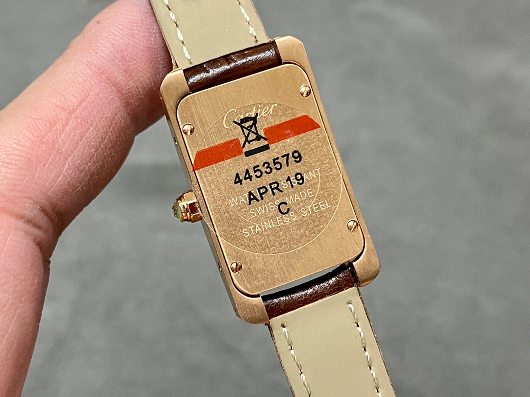 Cartier Tank Américaine (ouro rosa com diamantes) — Cartier