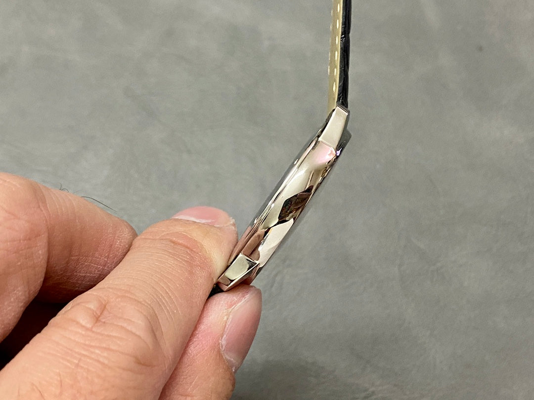 Cartier Ronde Solo (com 24 horas e data) — Cartier