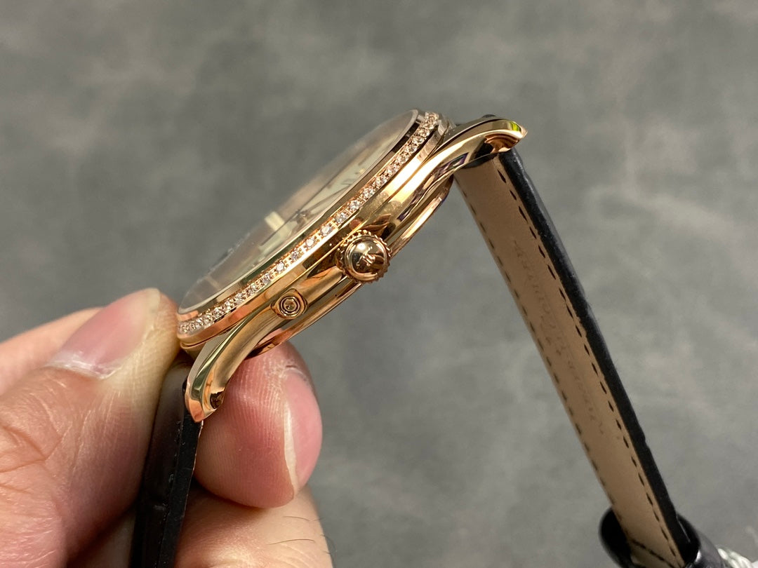 Jaeger-LeCoultre Master Ultra Thin Moon – Ouro rosa com diamantes — Jaeger-LeCoultre