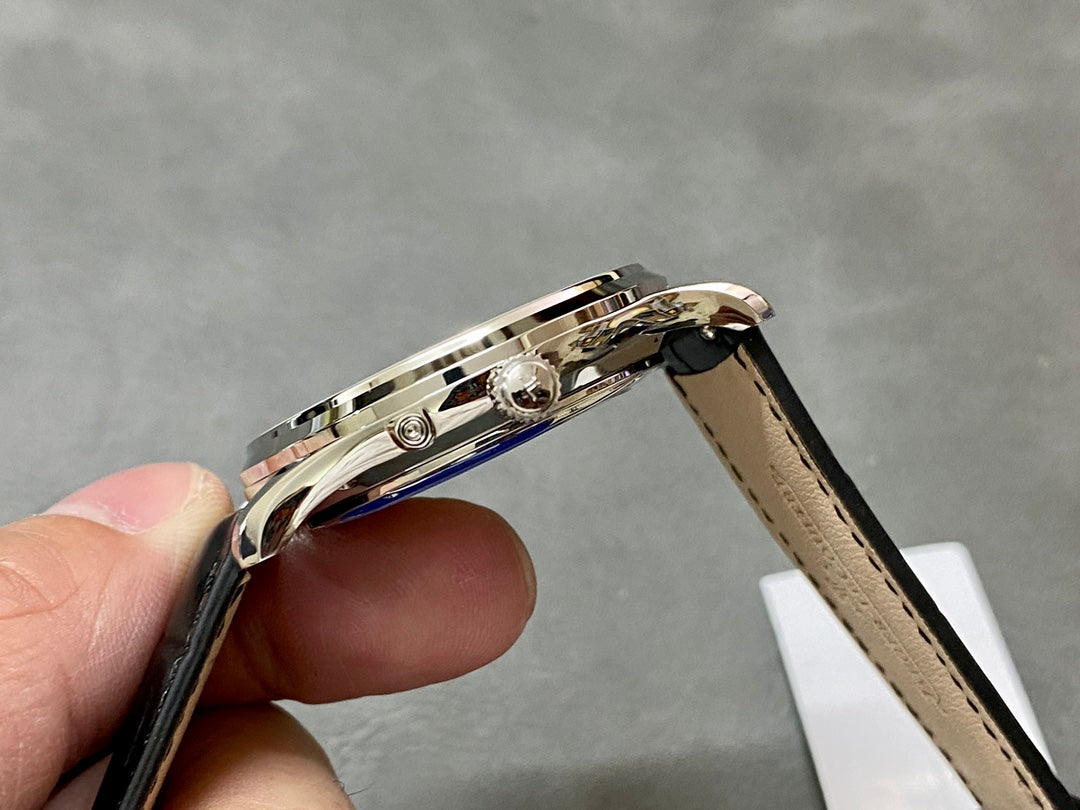 Jaeger-LeCoultre Master Ultra Thin Moon — Jaeger-LeCoultre