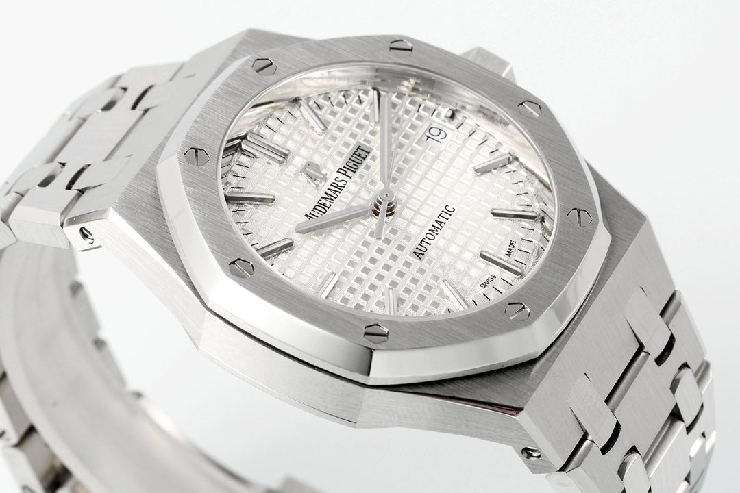 Audemars Piguet Royal Oak Selfwinding (Automatic) – Silver Dial — Audemars Piguet