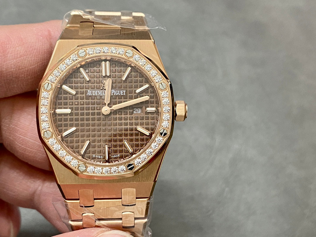 Audemars Piguet Royal Oak Selfwinding en Ouro Rosa com Bisel de Diamantes