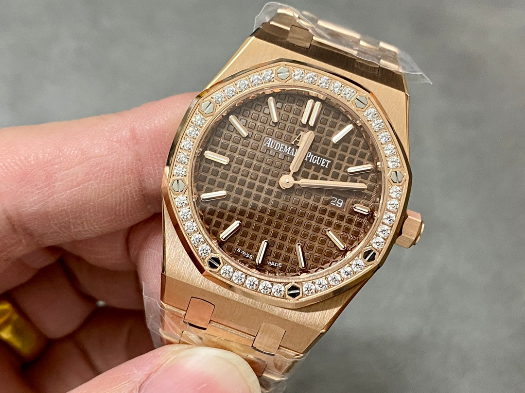 Audemars Piguet Royal Oak Selfwinding en Ouro Rosa com Bisel de Diamantes — Audemars Piguet
