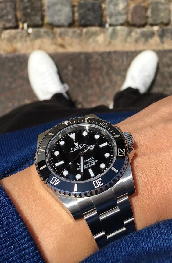 Rolex Submariner Black — Rolex