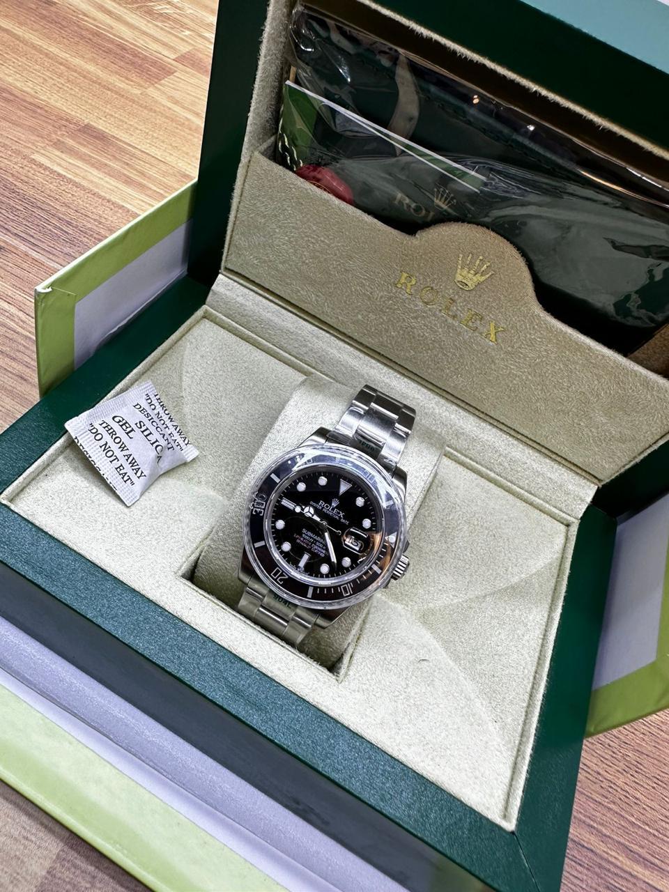 Rolex Submariner Black — Rolex