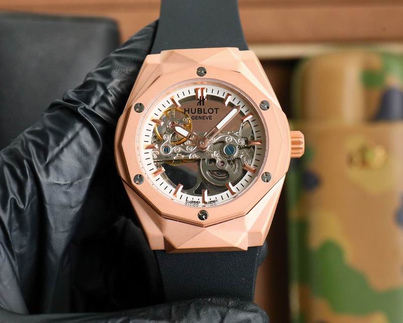 Hublot Classic Fusion Orlinski (Skeleton / King Gold / edição especial)