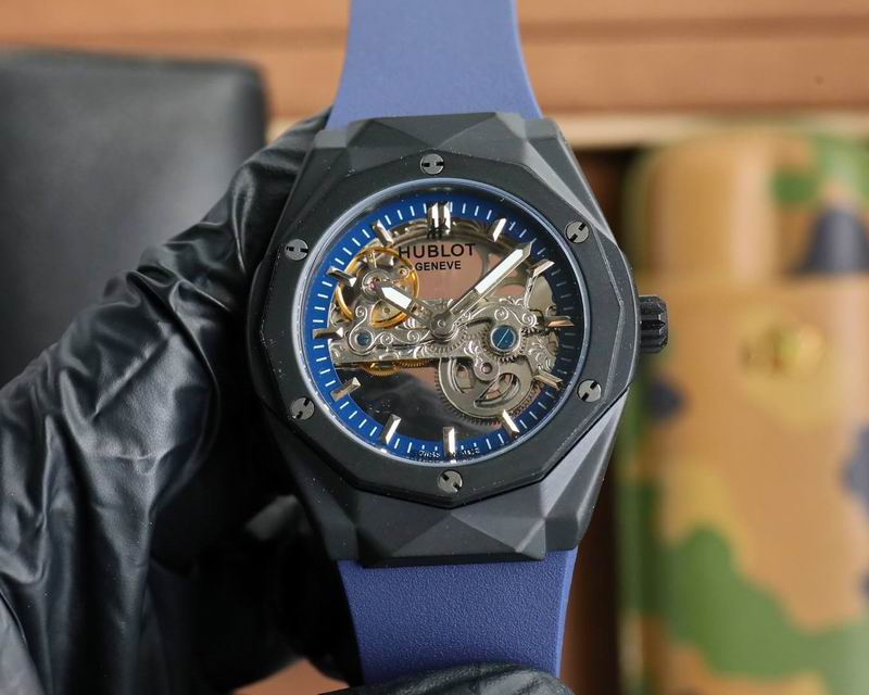 Hublot Classic Fusion Orlinski (Skeleton / King Gold / edição especial) — Hublot