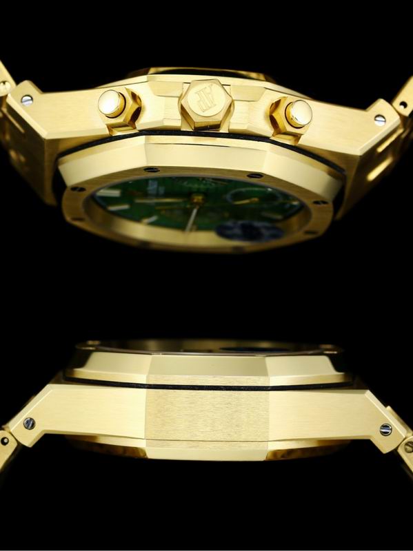 Audemars Piguet Royal Oak Chronograph – Ouro Amarillo com Mostrador Verde — Audemars Piguet